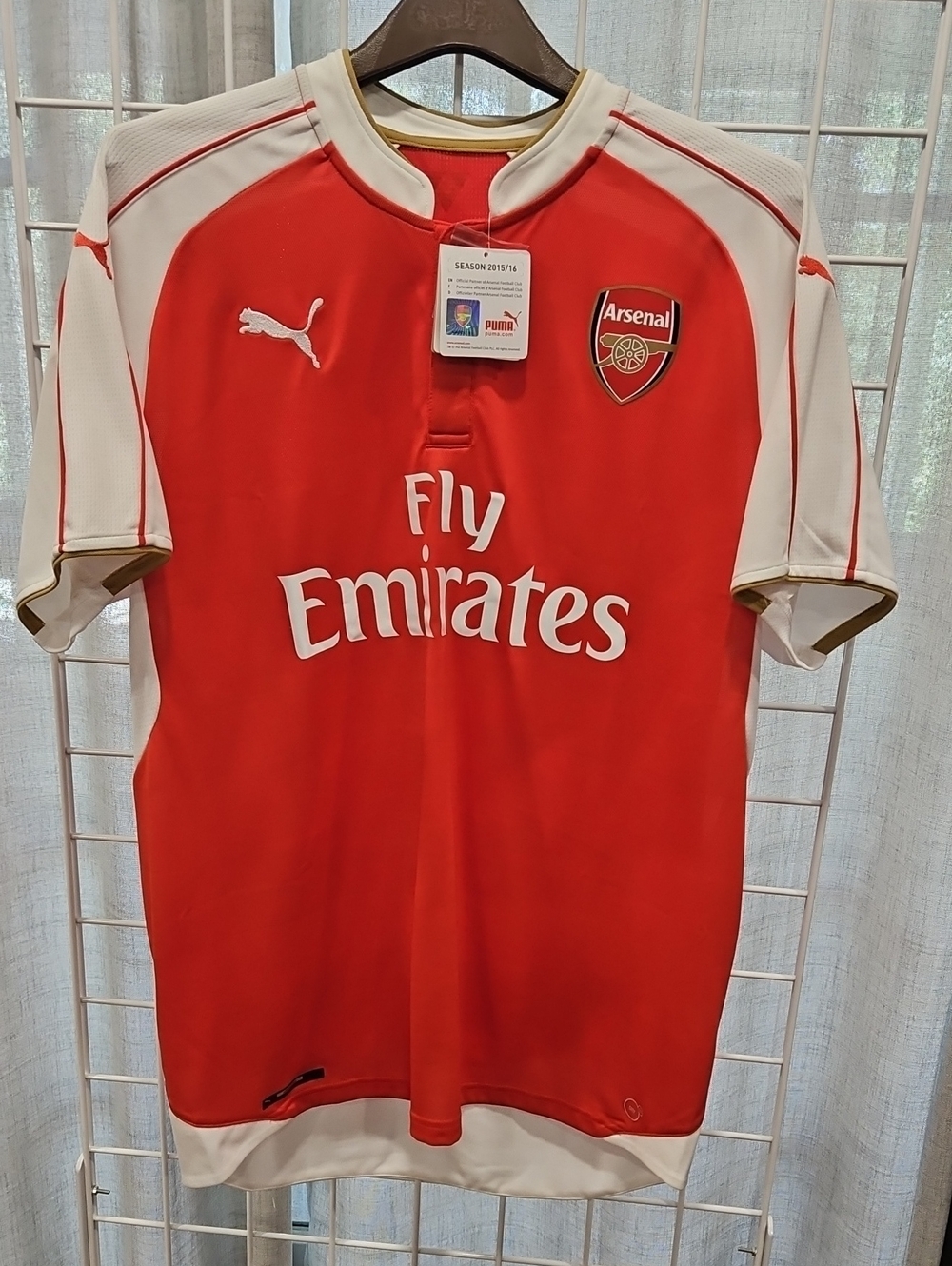 Puma Red and White Arsenal Fly Emirates Home Jersey 2015 Season NWT